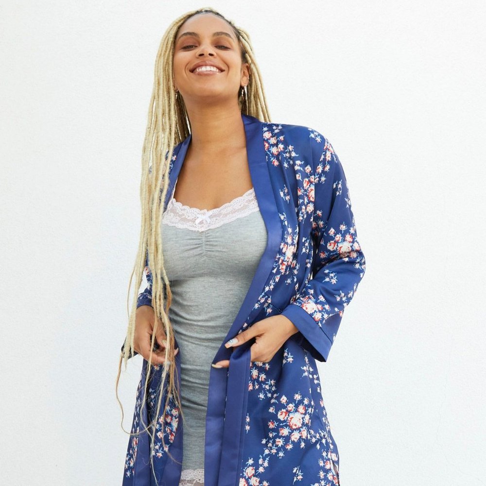 NEW Morgan Lane Allie Robe - Navy Floral (S/M)